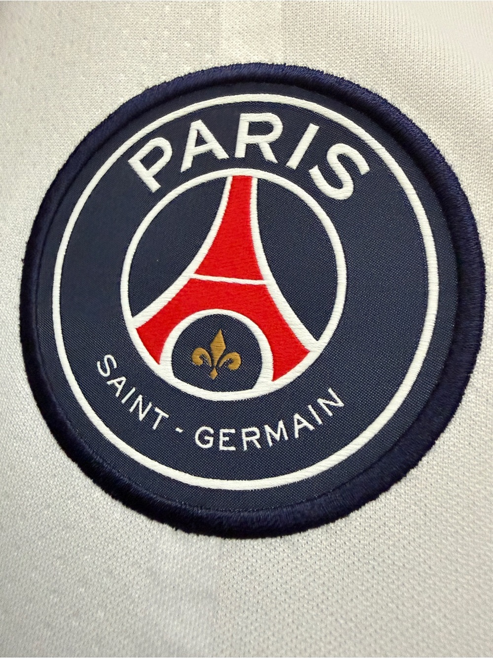 Paris Saint-Germain Kylian Mbappé #7 Away Jersey (2021/22) - Picture 6 of 8